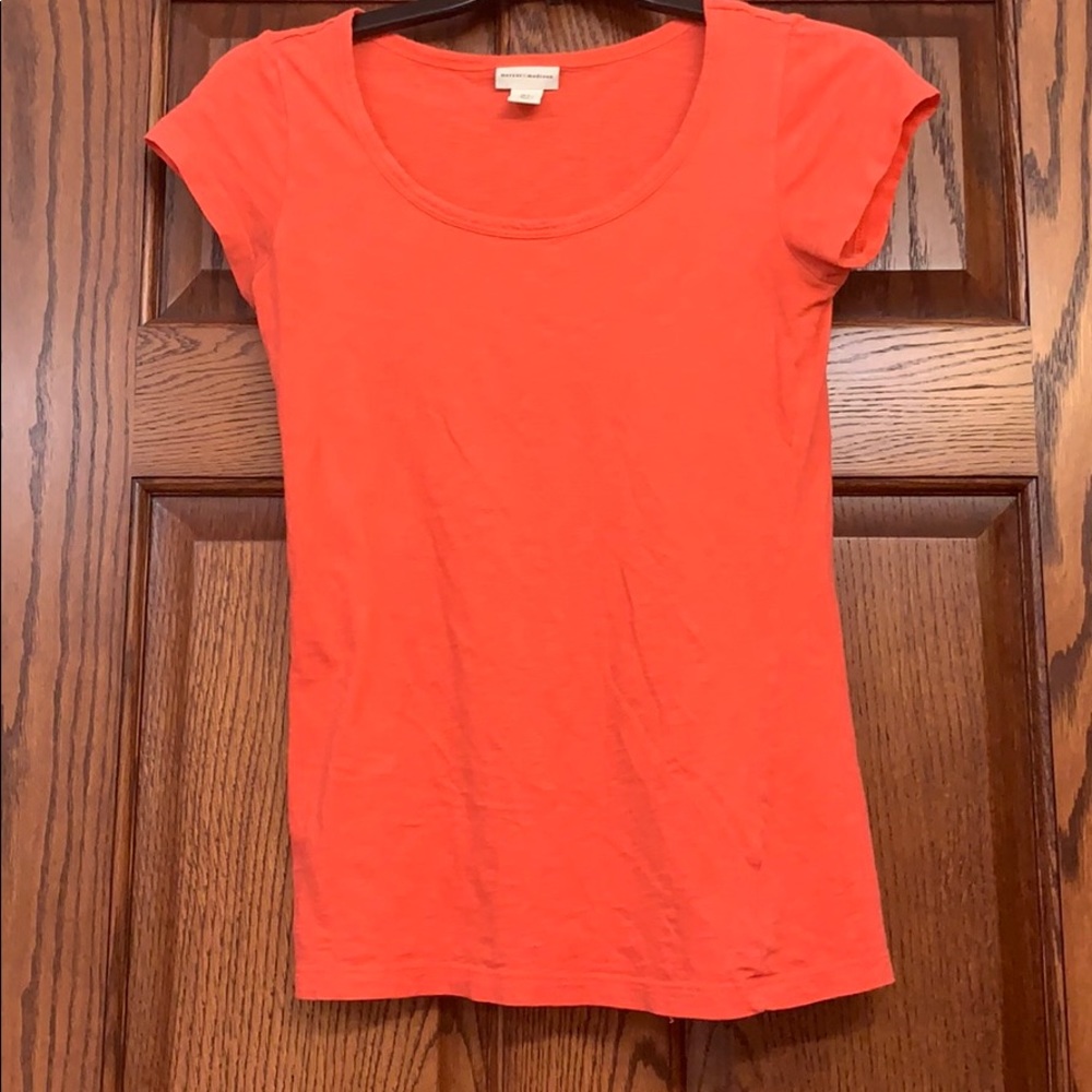 Short sleeve shirt